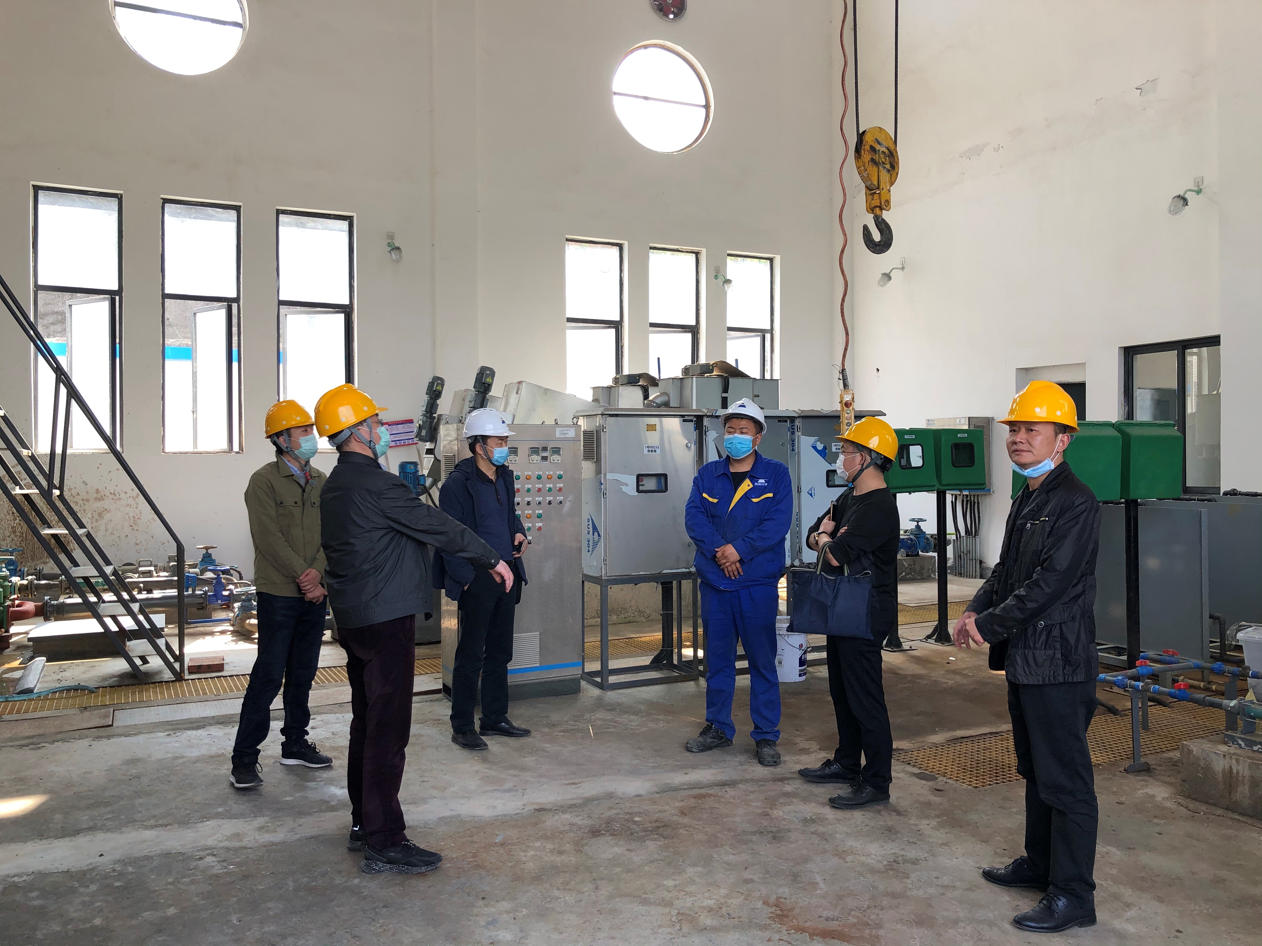 4��8�����ڽ���������Ӧ���������򵼼��徲ר��һ�и��ڽ���ˮͶ��ˮ���óͷ����޹�˾�����ֳ��徲���������̨�����Ͻ�������������������徲���������ָ�������